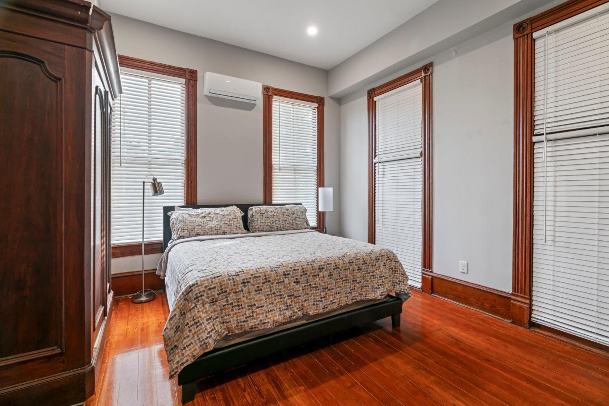 Historic Galveston Family Beach Home With 3 King Beds Kültér fotó