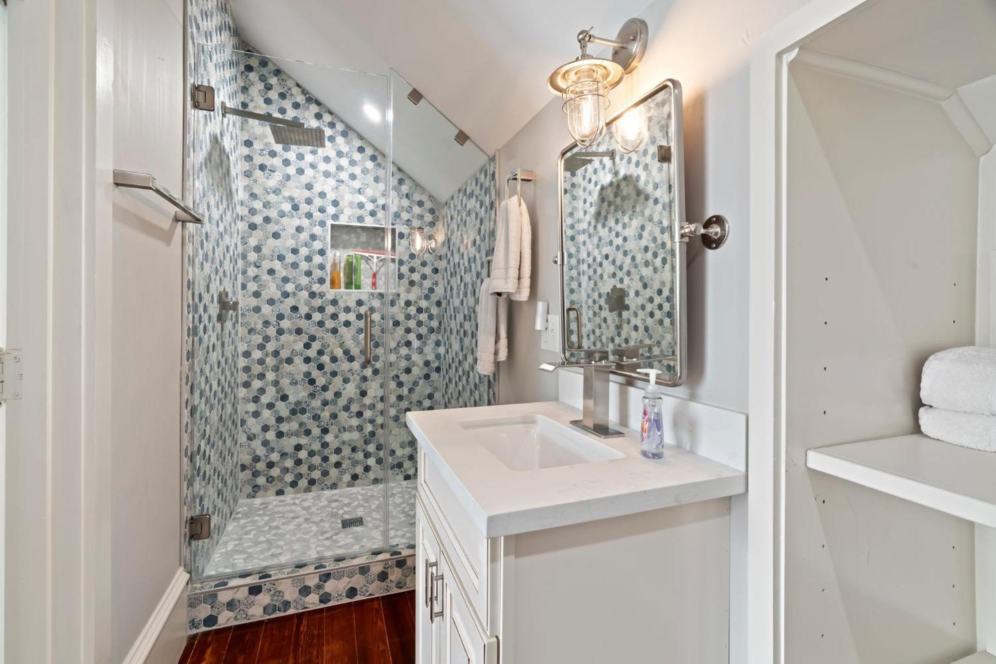 Historic Galveston Family Beach Home With 3 King Beds Kültér fotó